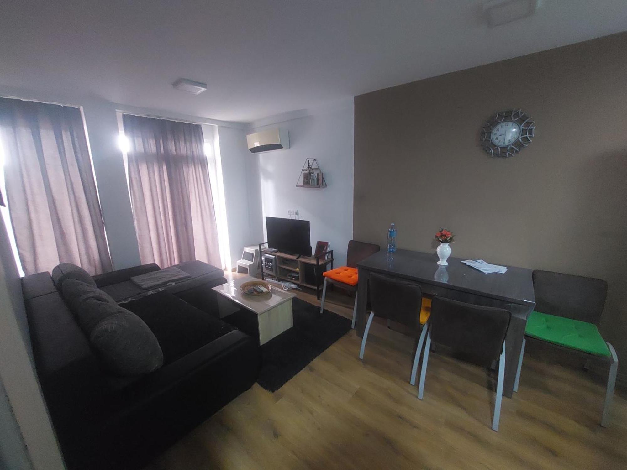 Nikoloski Apartament *